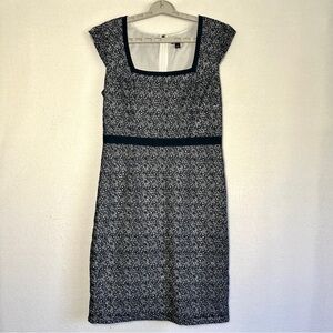 Ann Taylor Sheath Dress Sz 6 Navy Blue Lace Eyelet Cap Sleeves Square Neck